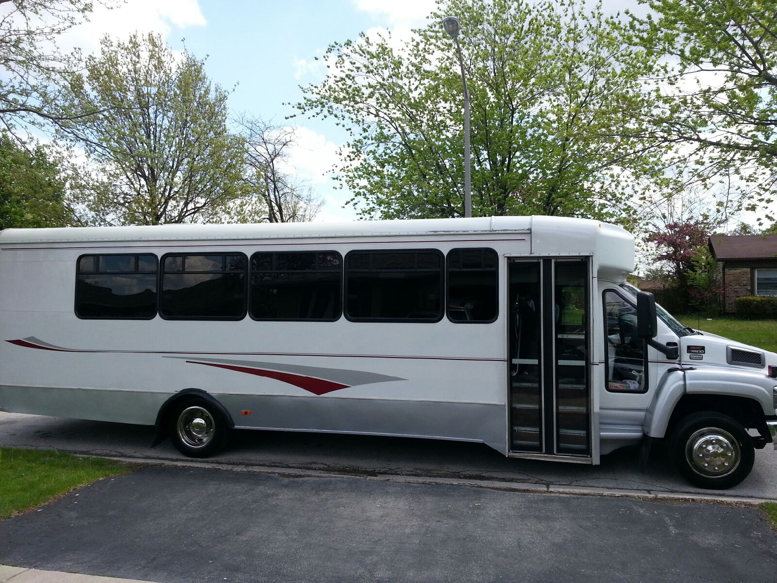 SPECIALTY LIMOUSINE business image